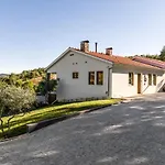 山林小屋 Estrela De Montesinho *