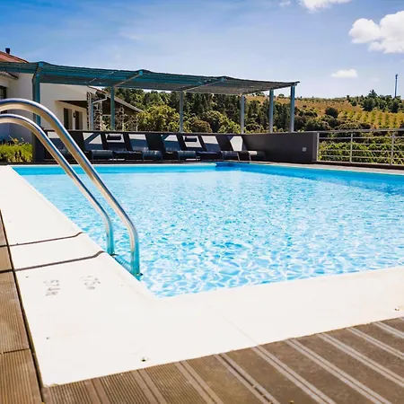 Estrela De Montesinho Lodge *