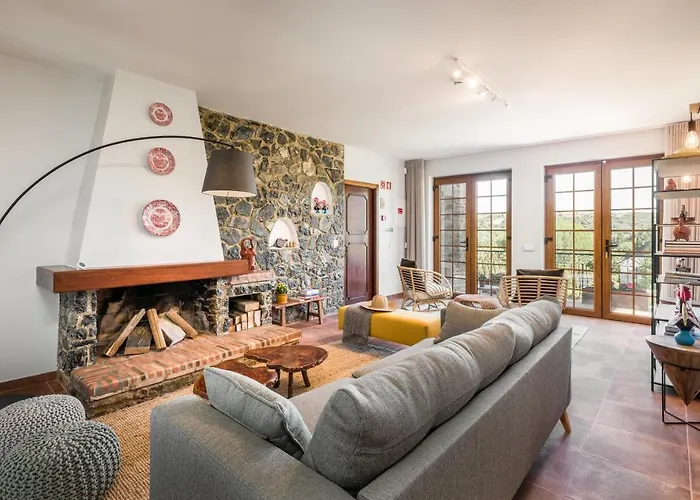 ロッジ Estrela De Montesinho